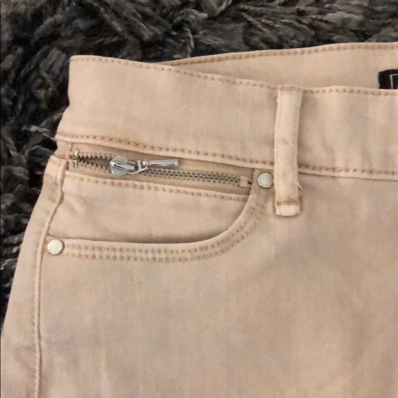 Abercrombie & Fitch jean shorts size 00 - Picture 5 of 7